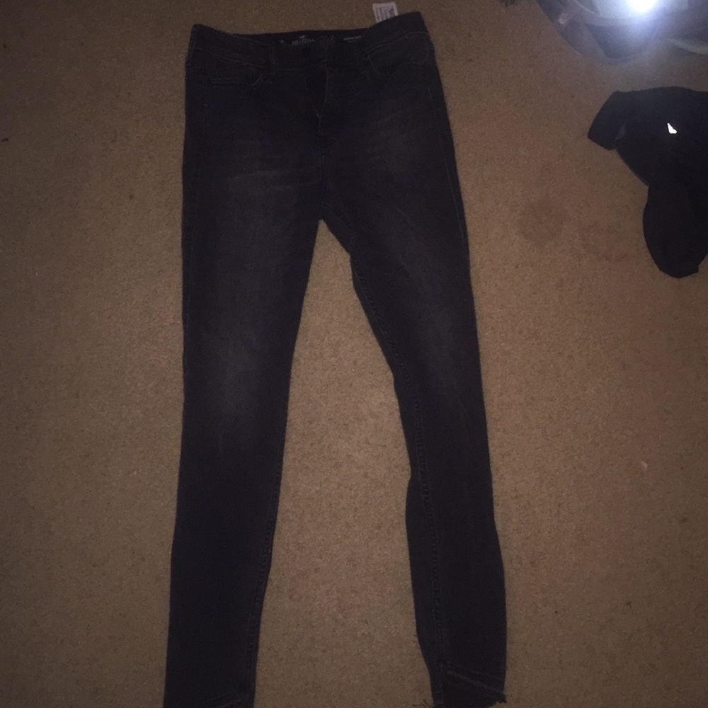 Black Hollister jeans